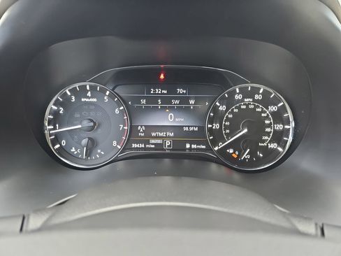 Used 2022 INFINITI QX80 Luxe w/ All-Season Package AWD/4WD image 22