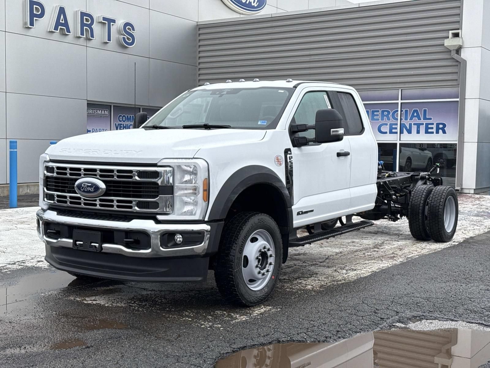 New 2026 Ford F550 4x4 Supercab Super Duty image 7