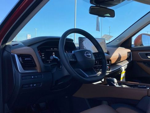 New 2026 Nissan Rogue Platinum w/ Platinum Premium Package image 10