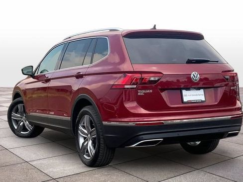 Used 2020 Volkswagen Tiguan SEL AWD/4WD image 11