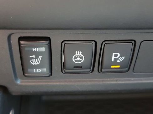 Used 2022 Nissan Frontier SV RWD image 29