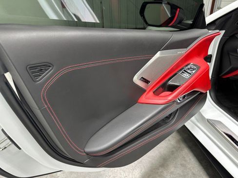 Used 2022 Chevrolet Corvette Stingray Premium Cpe w/ Z51 Performance Package image 30