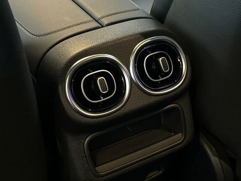 Certified 2025 Mercedes-Benz GLC 300 image 15