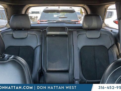 Used 2024 Jeep Grand Cherokee Altitude image 14