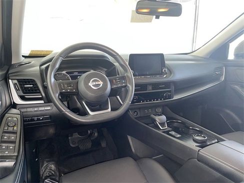 Certified 2024 Nissan Rogue SV w/ SV Premium Package image 19