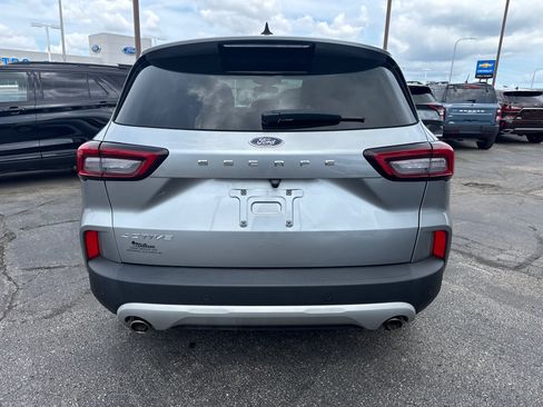 Used 2023 Ford Escape Active w/ Cold Weather Package FWD image 4