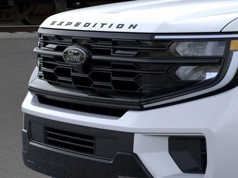 New 2025 Ford Expedition Max Platinum w/ Stealth Performance Package image 18