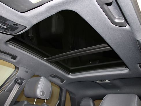 Certified 2025 Audi Q3 2.0T Premium w/ Convenience Package image 5