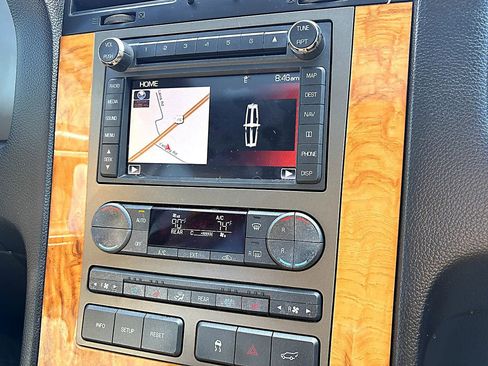 Used 2011 Lincoln Navigator 2WD w/ 101A Rapid Spec Order Code image 9