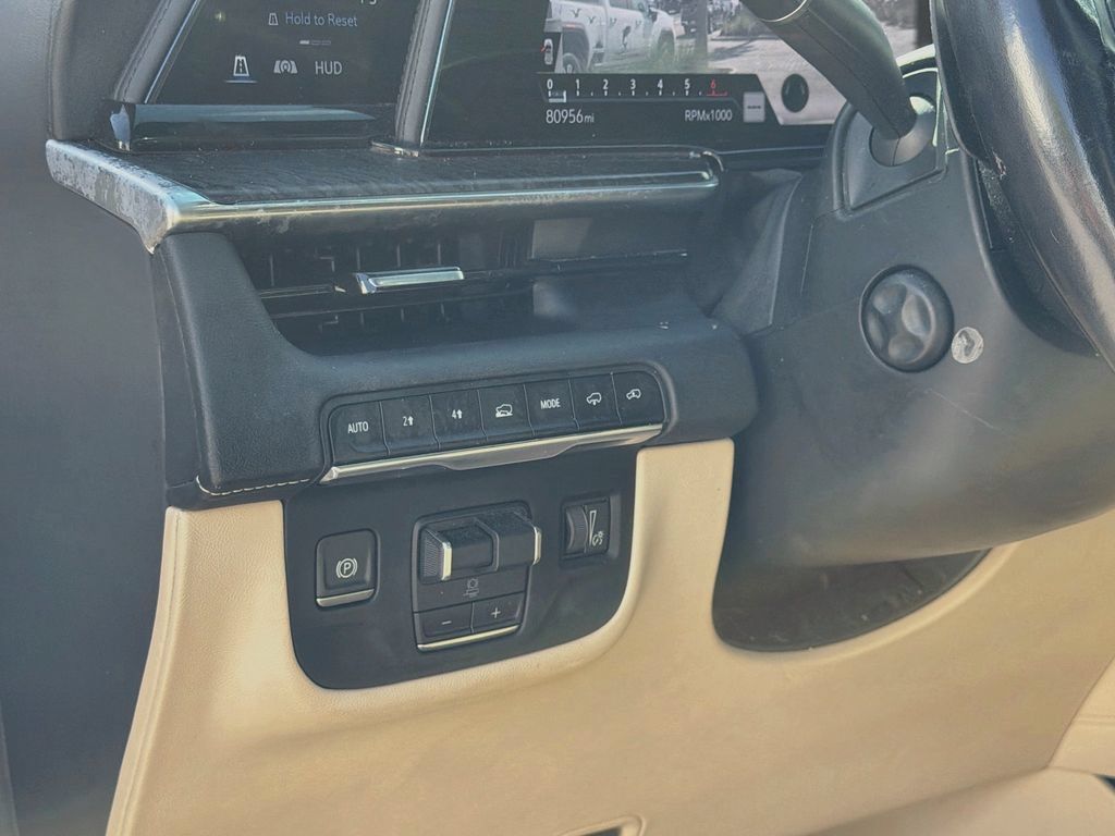 Used 2021 Cadillac Escalade ESV Premium Luxury w/ Driver Assist Tech Package AWD/4WD image 10