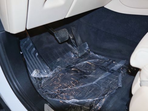 Used 2020 BMW X5 xDrive40i w/ Premium Package image 18