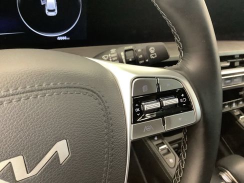 Certified 2025 Kia Telluride SX Prestige X-Line AWD/4WD image 27