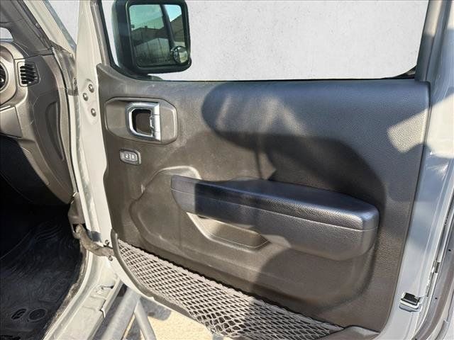 Used 2023 Jeep Wrangler Unlimited Sport AWD/4WD image 22