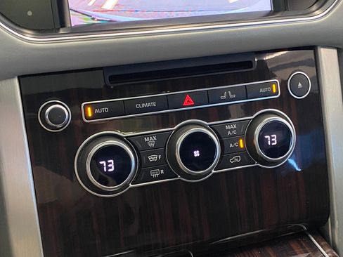 Used 2014 Land Rover Range Rover HSE image 29