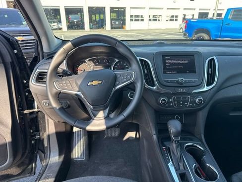 Used 2024 Chevrolet Equinox LT w/ LPO, Floor Liner Package FWD image 15