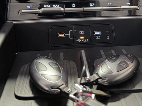 Used 2026 Hyundai Santa Fe SEL FWD image 28