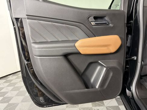 New 2026 GMC Canyon AT4 w/ AT4 Premium Package image 41