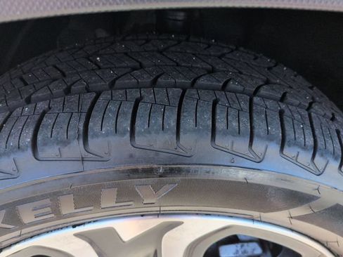 Used 2024 Subaru Ascent Touring AWD/4WD image 11