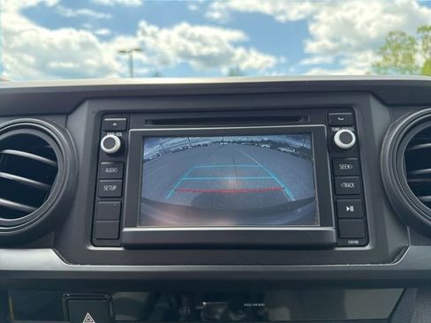 Used 2018 Toyota Tacoma SR w/ SR Convenience Package AWD/4WD image 17