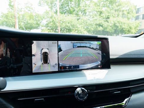 New 2025 Nissan Murano SL image 14