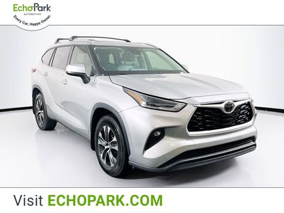 Used 2021 Toyota Highlander XLE