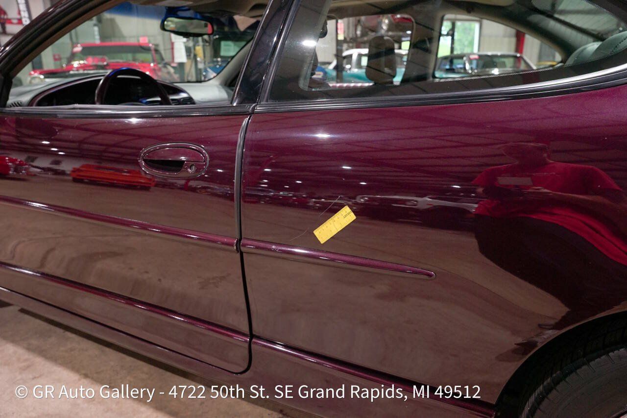 Used 2002 Pontiac Grand Prix GTP FWD image 39