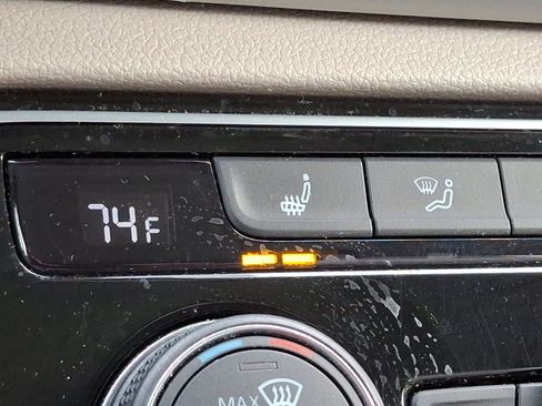 Certified 2023 Volkswagen Atlas SE image 26