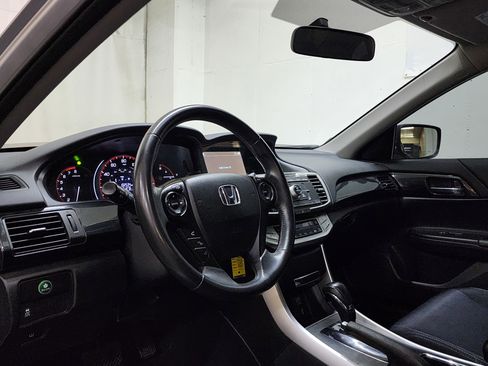 Used 2015 Honda Accord Sport image 13