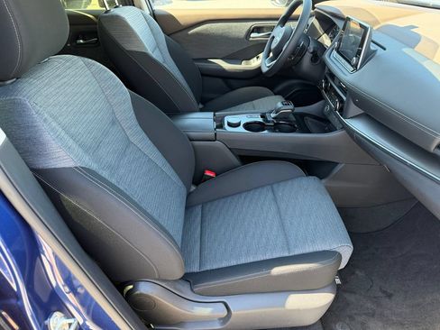 Used 2023 Nissan Rogue SV AWD/4WD image 15