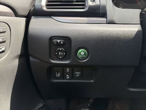 Used 2025 Honda Ridgeline RTL image 18