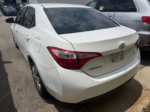 Used 2015 Toyota Corolla LE FWD image 6