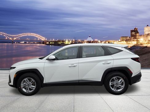 New 2026 Hyundai Tucson SE FWD image 2