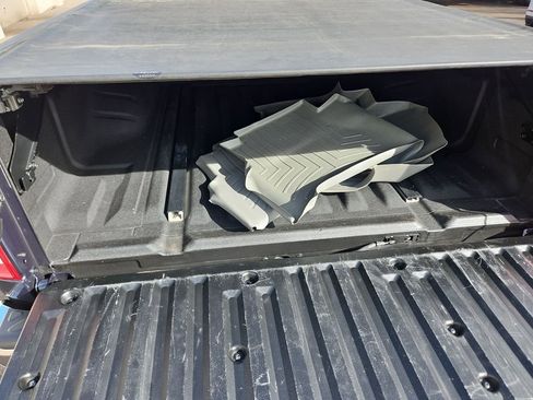 Used 2015 Nissan Frontier SV w/ SV Value Truck Package image 22