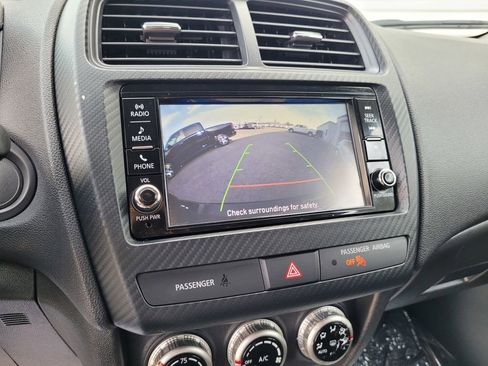 Used 2024 Mitsubishi Outlander Sport SE AWD/4WD image 18