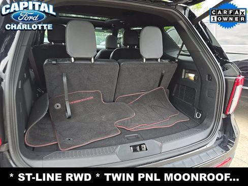 Used 2024 Ford Explorer ST-Line w/ Class IV Trailer Tow Package RWD image 18