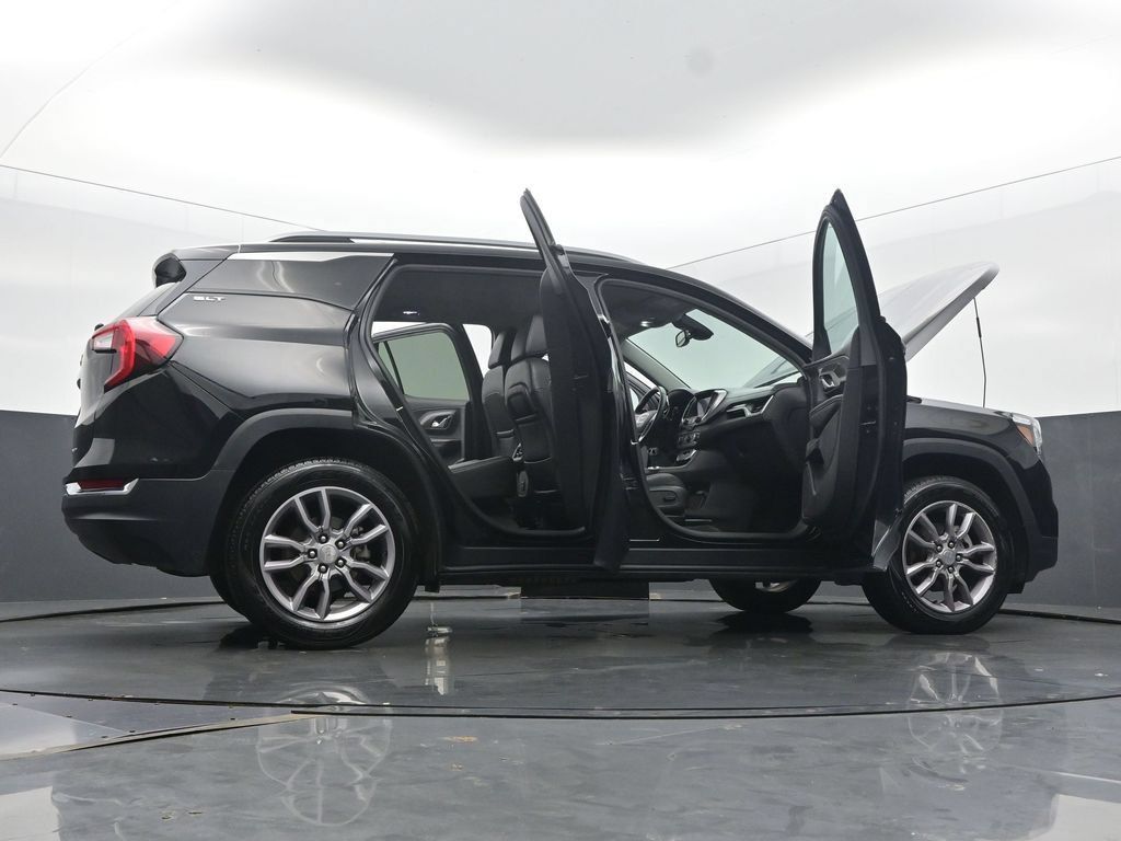 Used 2024 GMC Terrain SLT AWD/4WD image 64