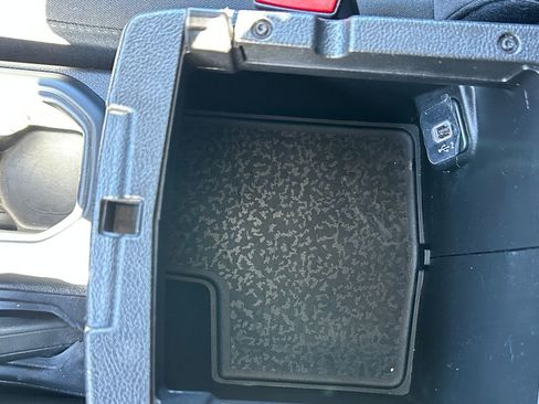 Used 2023 Jeep Wrangler Sport S image 29