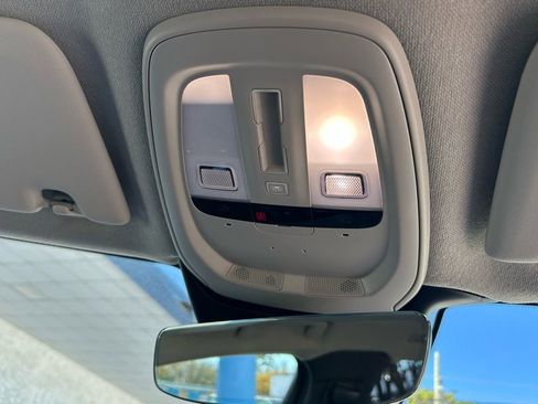 Used 2023 Volvo XC40 B5 Plus w/ Protection Package Premier image 34