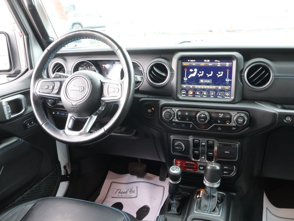 Used 2023 Jeep Wrangler Unlimited Rubicon 4xe w/ Cold Weather Group AWD/4WD image 13