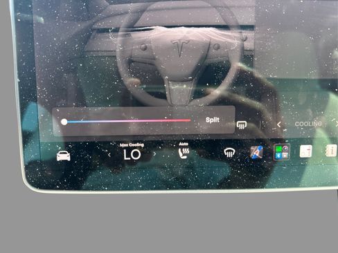 Used 2022 Tesla Model 3 Long Range AWD/4WD image 33