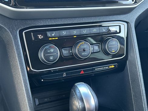 Used 2022 Volkswagen Atlas SE image 24
