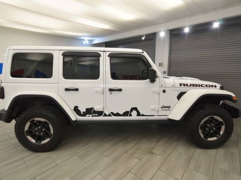 Used 2018 Jeep Wrangler Unlimited Rubicon AWD/4WD image 6