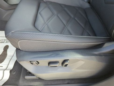 New 2026 Volkswagen Atlas Cross Sport SE image 33