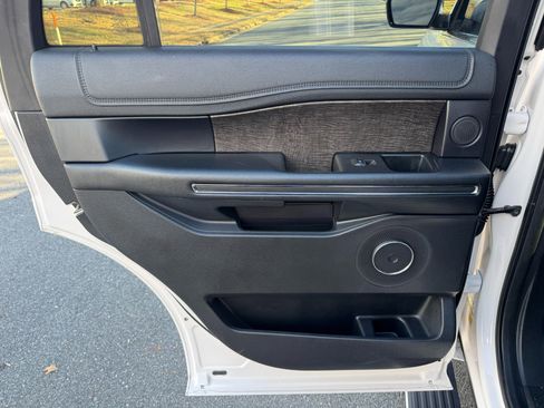 Used 2019 Ford Expedition Limited w/ Equipment Group 301A image 46