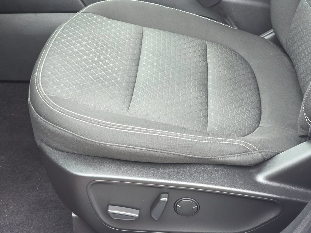 Certified 2023 Ford Escape Active FWD image 27