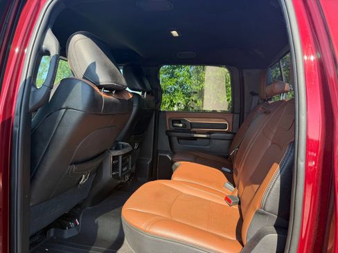 Used 2022 RAM 3500 Limited AWD/4WD image 11