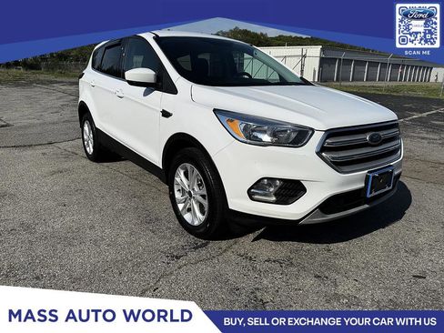 Used 2019 Ford Escape SE AWD/4WD image 6