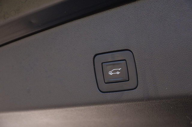 Used 2022 Buick Encore GX Select w/ Sport Touring Package FWD image 8