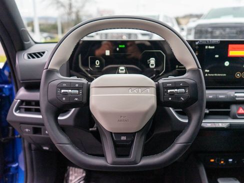 New 2025 Kia K4 GT-Line image 14