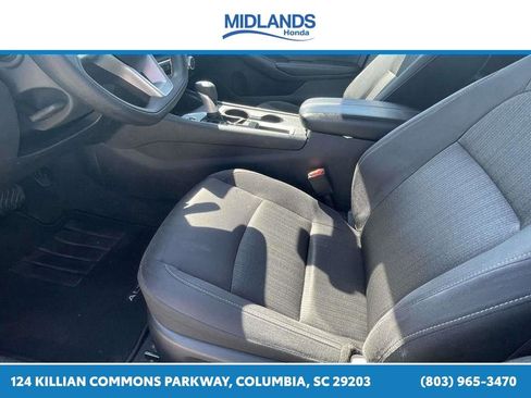 Used 2025 Nissan Altima 2.5 SV FWD image 14